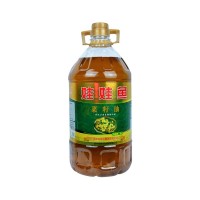 鄧州娃娃魚醇香壓榨純菜籽油5L桶裝 家用炒菜大桶裝批發(fā)